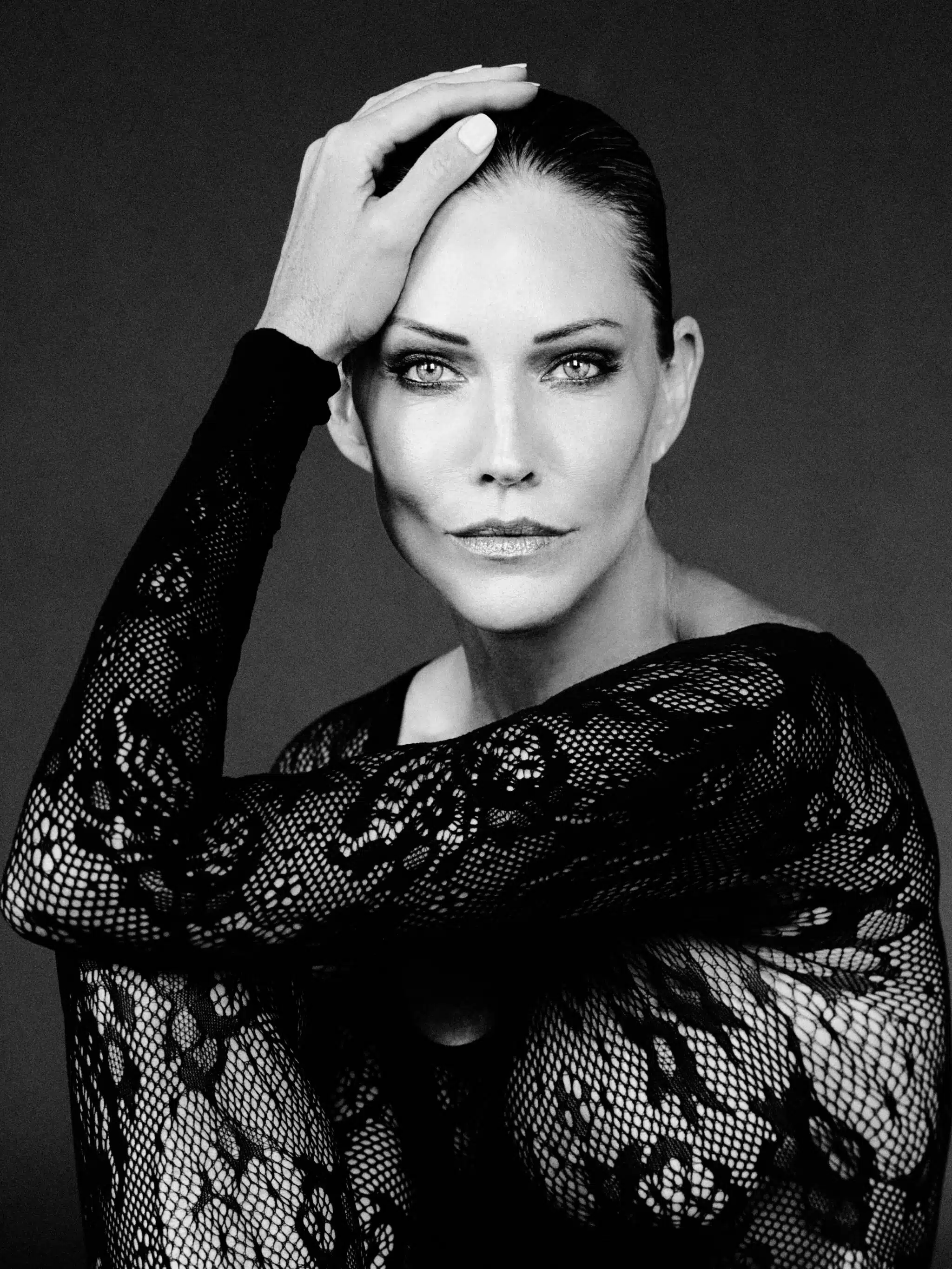 WARLOCK: Dungeons & Dragons – Düsteres Action-Adventure mit Tricia Helfer angekündigt 3 Tricia Helfer