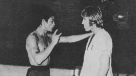 Chuck Norris ist tot: Eine Legende geht Bruce Lee Chuck Norris