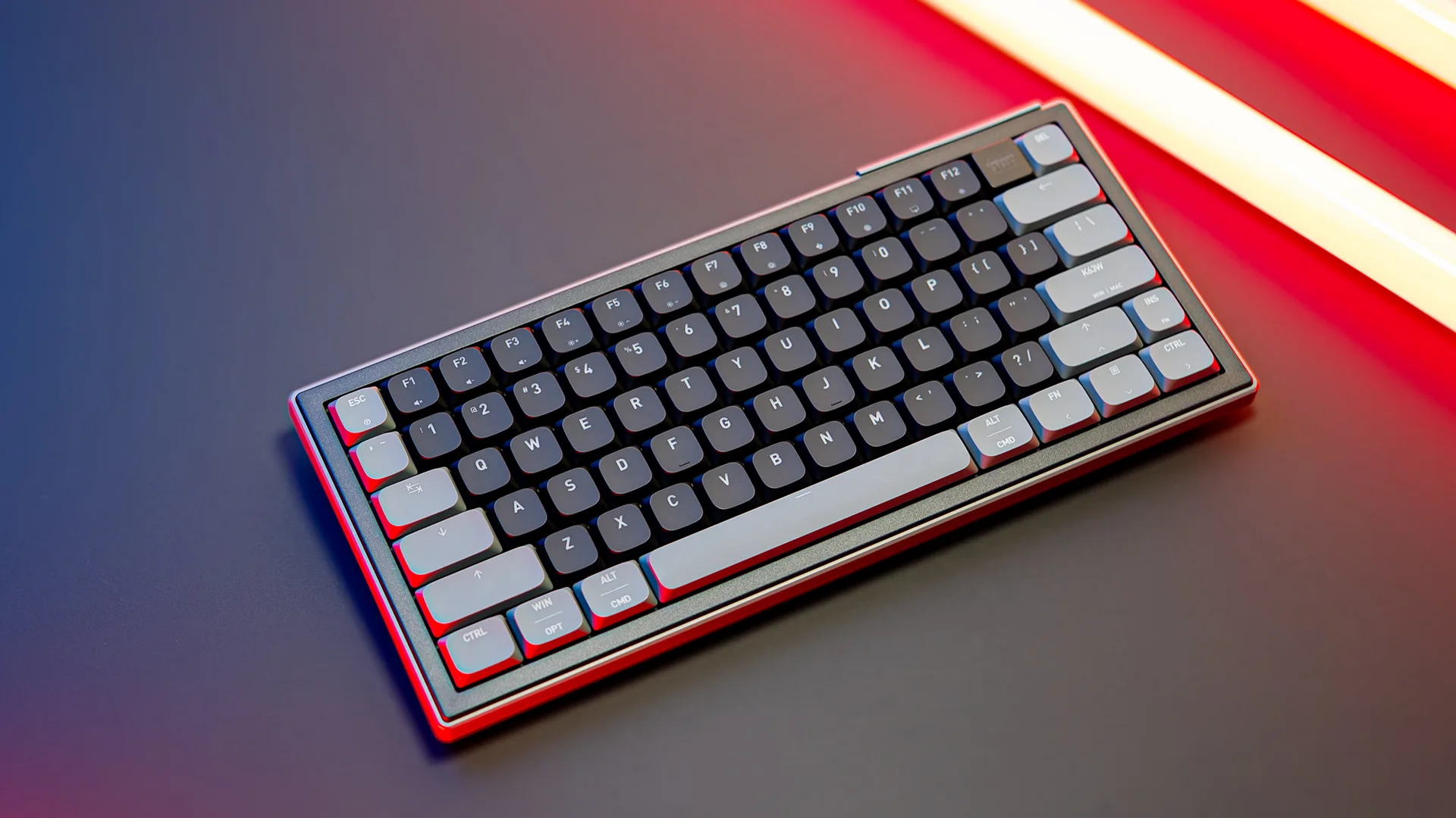 CHERRY XTRFY K63W Pro Compact: Erste Gaming-Tastatur mit Ultra-Wideband 2 CHERRY XTRFY K63W Pro Compact Ultra Wideband 1 1 jpg